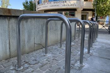 Lee toda la noticia 'Majadahonda instala 62 nuevos aparcabicicletas y fomenta el uso de la bici'
