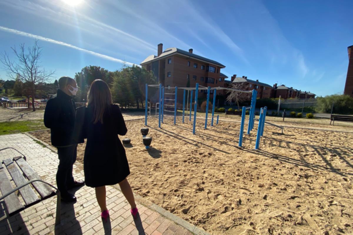 Cuenta con diferentes QRs con indicaciones en cada uno de los aparatos