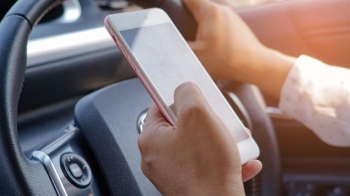 La localidad se suma a la campaña de la DGT contra las distracciones al volante 
