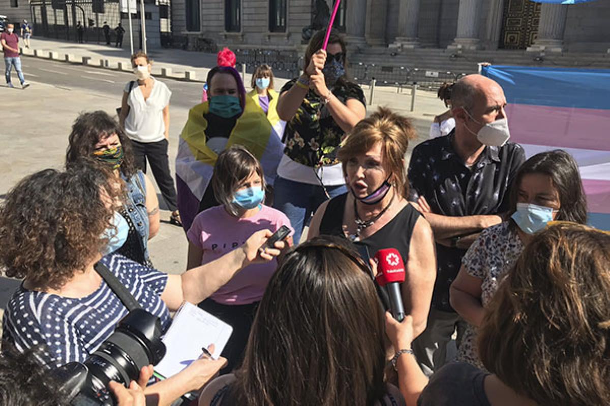 Varios representantes de colectivos trans han denunciado “el rugido de la caverna” de sectores progresistas