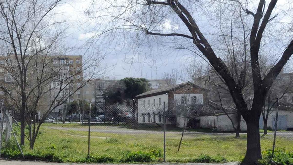 Manuel Bautista acusa a la Delegada de Desarrollo Urbano de tergiversar la información como excusa para no construir el vial entre la Avda. Portugal y la calle Bécquer