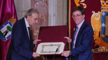 El escritor Manuel Longares se ha hecho con el galardón