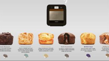Una máquina prepara cupcakes al momento, con un funcionamiento similar la de las cafeteras