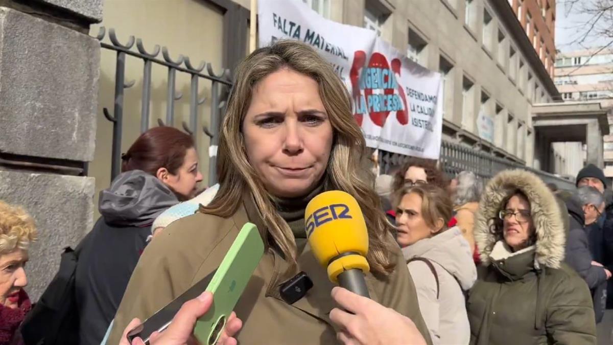 Mar Espinar critica el "riego" de dinero público a Quirón mientras se "asfixia" al hospital madrileño