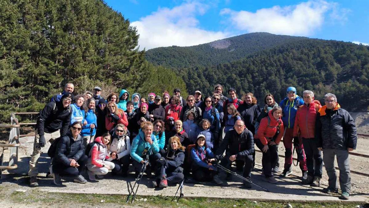 Esta actividad reunió a 45 personas que realizaron un recorrido circular de 15 kilómetros 