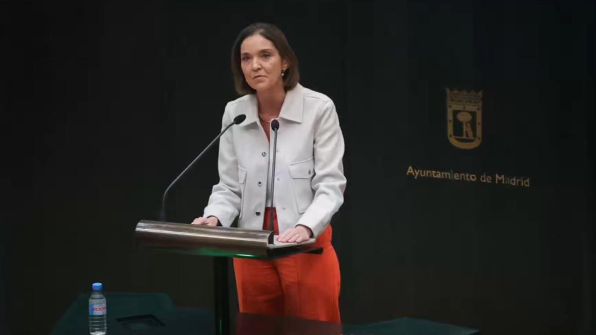 El alcalde asegura que el Cercanías es  "el peor modo de transporte público"