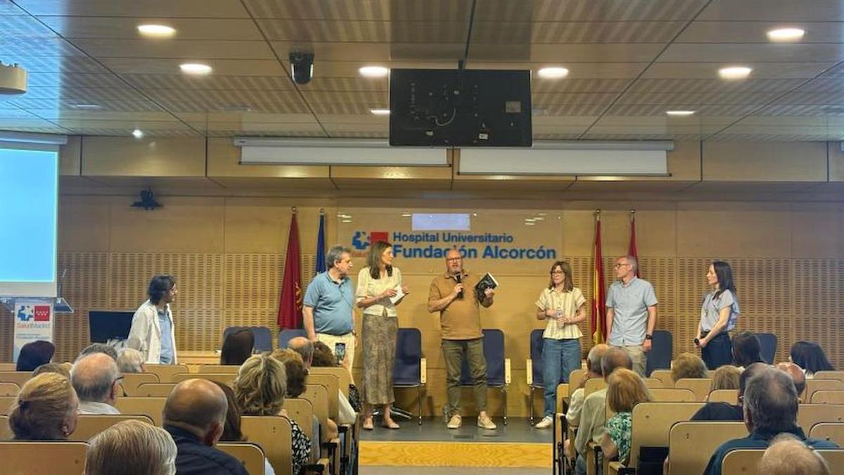 Los hospitales Fundación Alcorcón y de Fuenlabrada reúnen a pacientes y profesionales sanitarios para abordar los retos médicos, emocionales y sociales de estas patologías crónicas