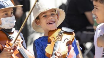 Mediante un concierto en la plaza Pablo Picasso de AZCA el pasado sábado se demostró 