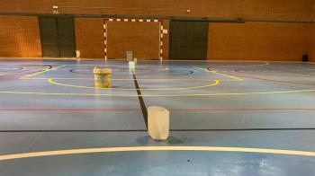 El PP denuncia que se arreglen los suelos sin reparar antes las goteras