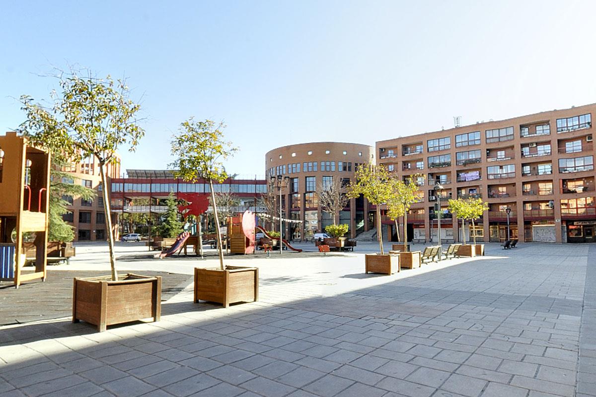 Casi 300 casos confirmados de Covid-19