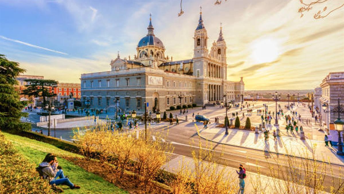 Con el lema ‘Es tiempo de Madrid’, el Ayuntamiento ha promovido el primer encuentro Madrid&Partners