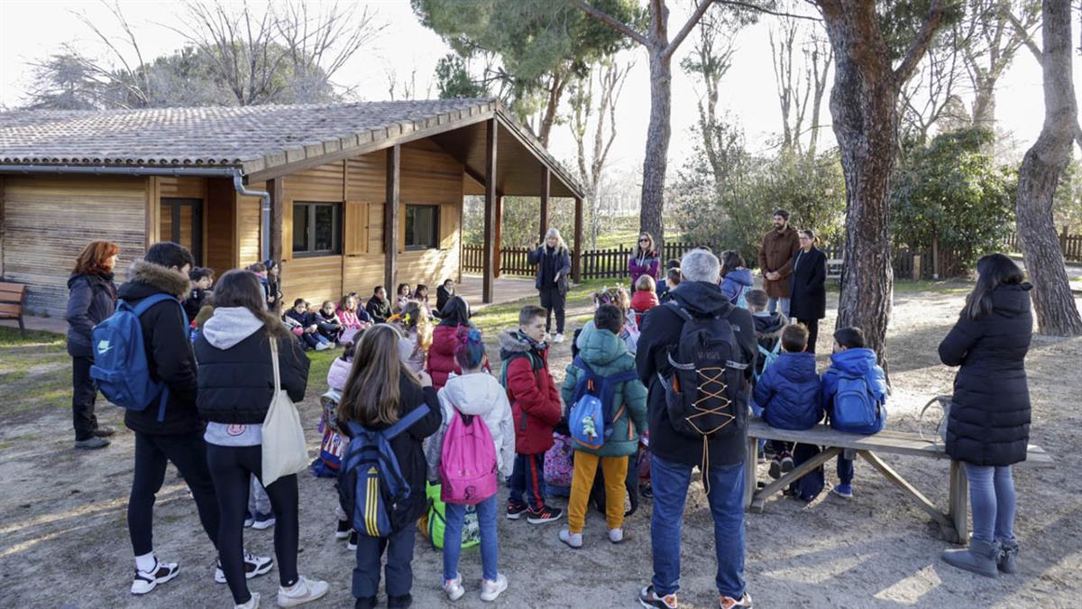 Más de cien alumnos participan en el taller medioambiental "R que R"