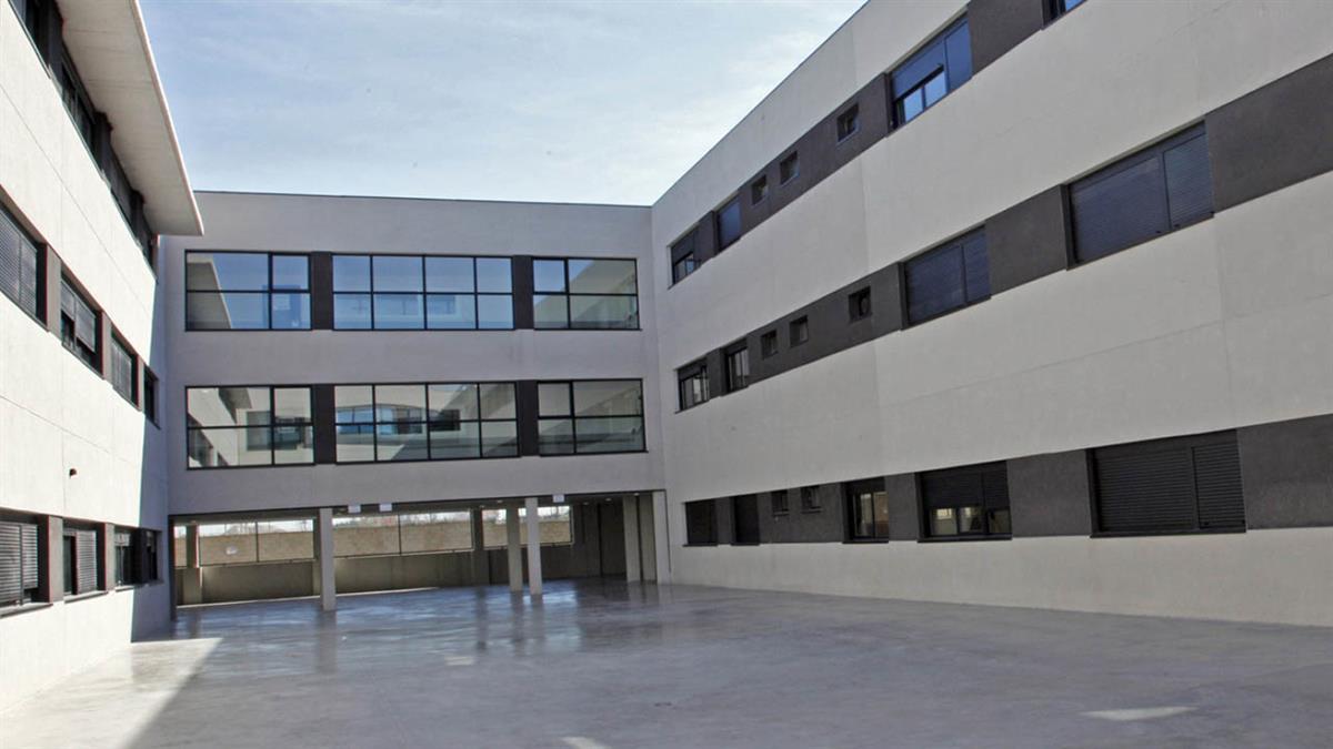 El contrato de limpieza se ha aumentado hasta en un 47% para asegurar un refuerzo en los centros