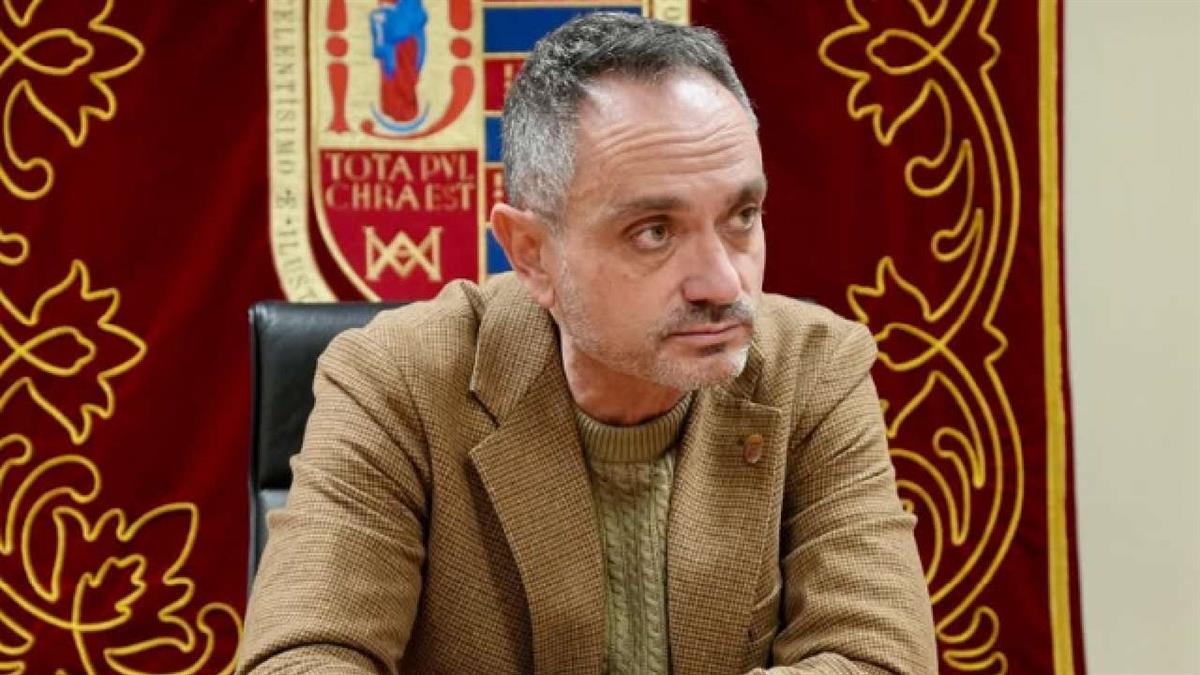 La formación reclama, junto al resto de grupos municipales, un pleno extraordinario para que el alcalde "dé explicaciones"
