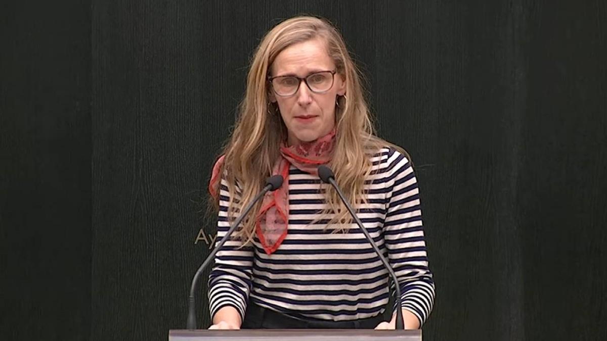 Lucía Lois califica de "propaganda sin solidez jurídica" las sanciones impuestas por el Consistorio en esta materia