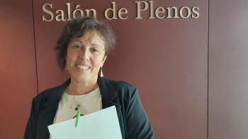 La concejala Beatriz del Pozo ha exigido medidas para mejorar la movilidad, la vivienda, la limpieza y la participación de los mayores
