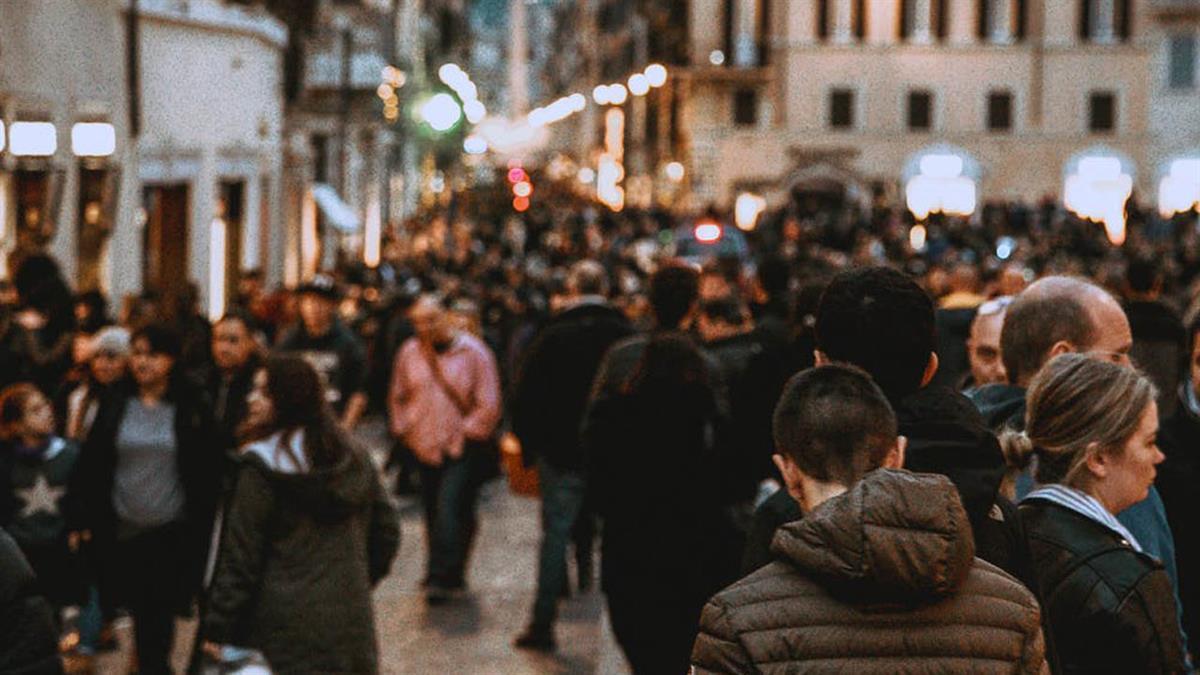 Con el fin de minimizar delitos relacionados con el aumento de las compras y la mayor afluencia de público 