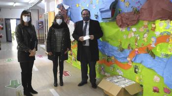 Cada centro recibirá 1.500 mascarillas 