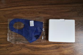 El Ayuntamiento también ha repartido porta mascarillas