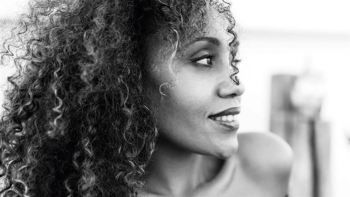 La periodista Lucía Asué Mbomío Rubio ha hablado sobre el racismo 