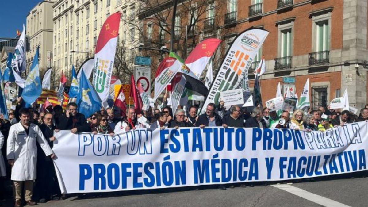 El Comité de Huelga pide a la ministra de Sanidad que se retracte en su presunto ataque hacia sus propios compañeros de profesión