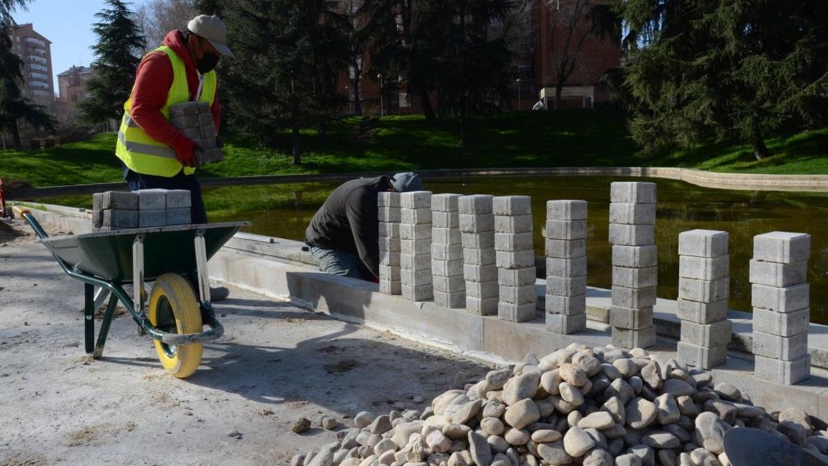 El número de parados en la capital se sitúa en 133.935 personas en agosto