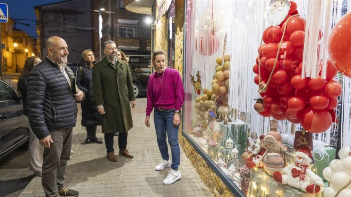 El jurado visita los establecimientos participantes en Villanueva de la Cañada