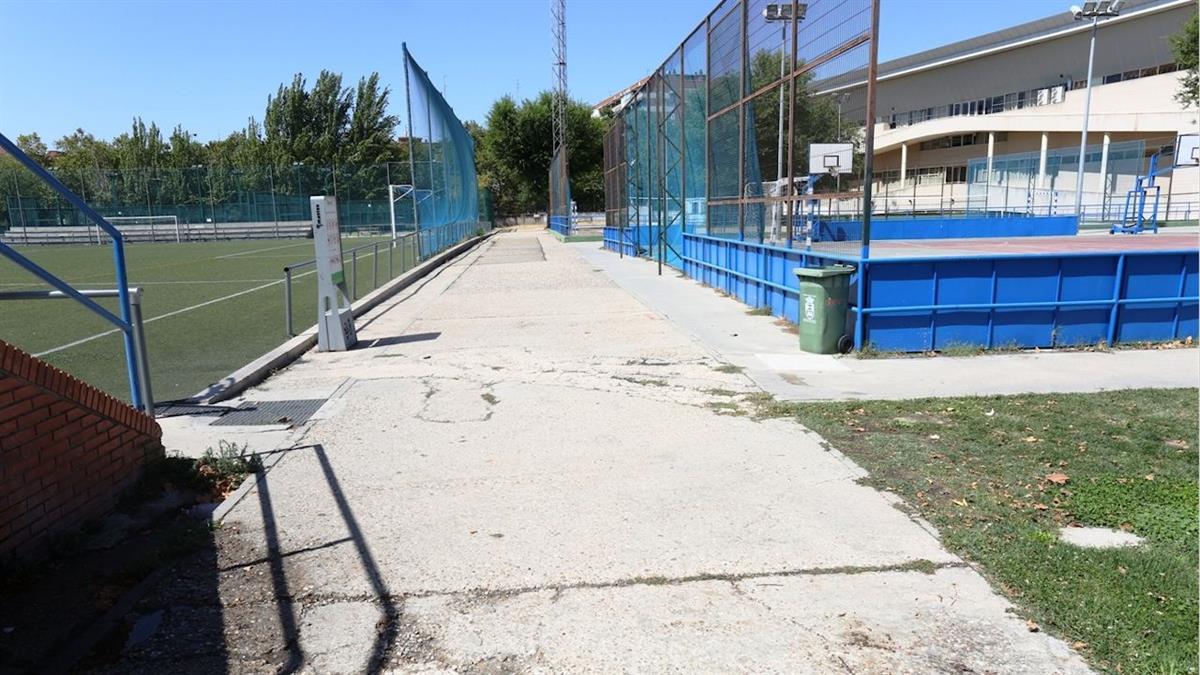 Las áreas deportivas Julián Montero y Europa reciben una inversión de 1,7 millones de euros para eliminar barreras arquitectónicas y mejorar la pavimentación