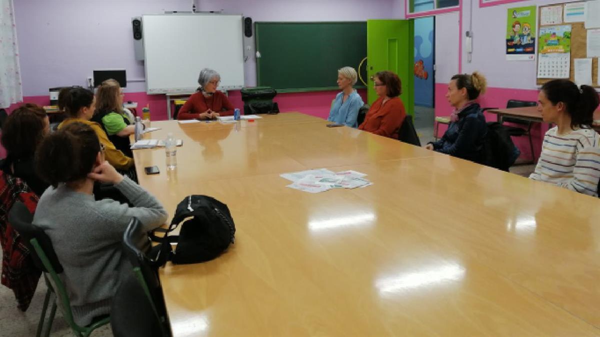 Mejorada ofreció una nueva sesión de Creciendo en Familia 