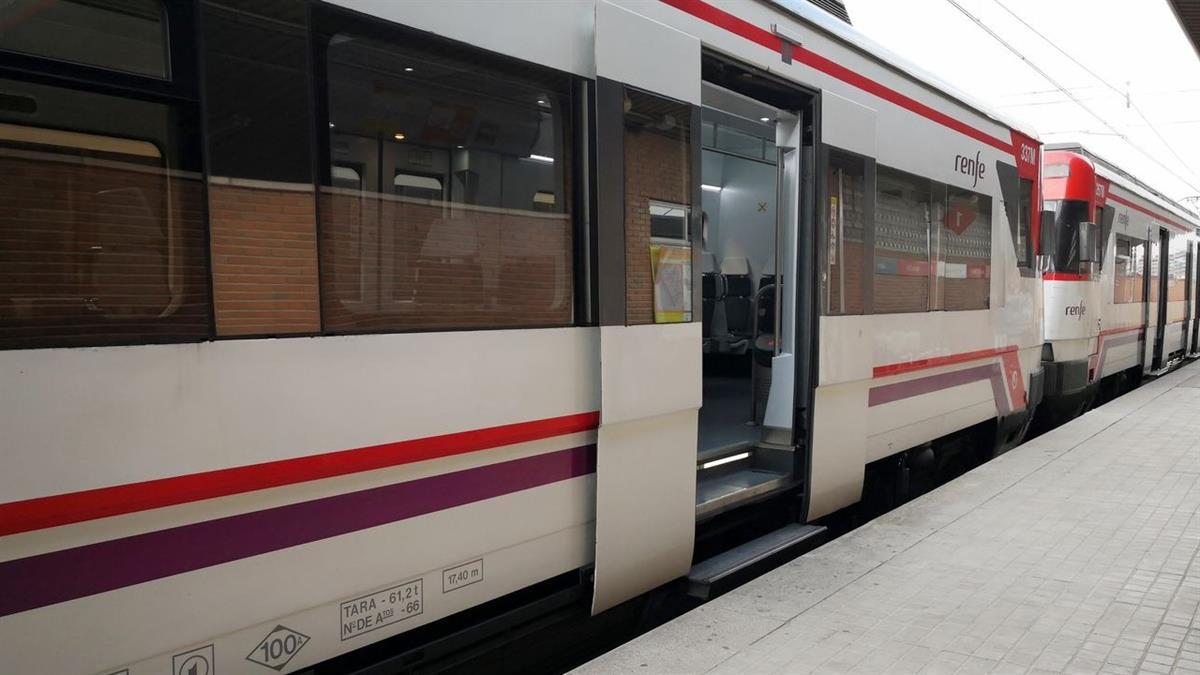 El PSOE celebra la licitación del estudio del Ministerio para mejorar e incrementar el número de trenes en Cercanías de Madrid 
