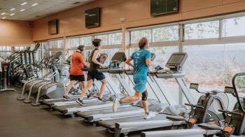 El ayuntamiento renovará las máquinas de las salas fitness de los pabellones 