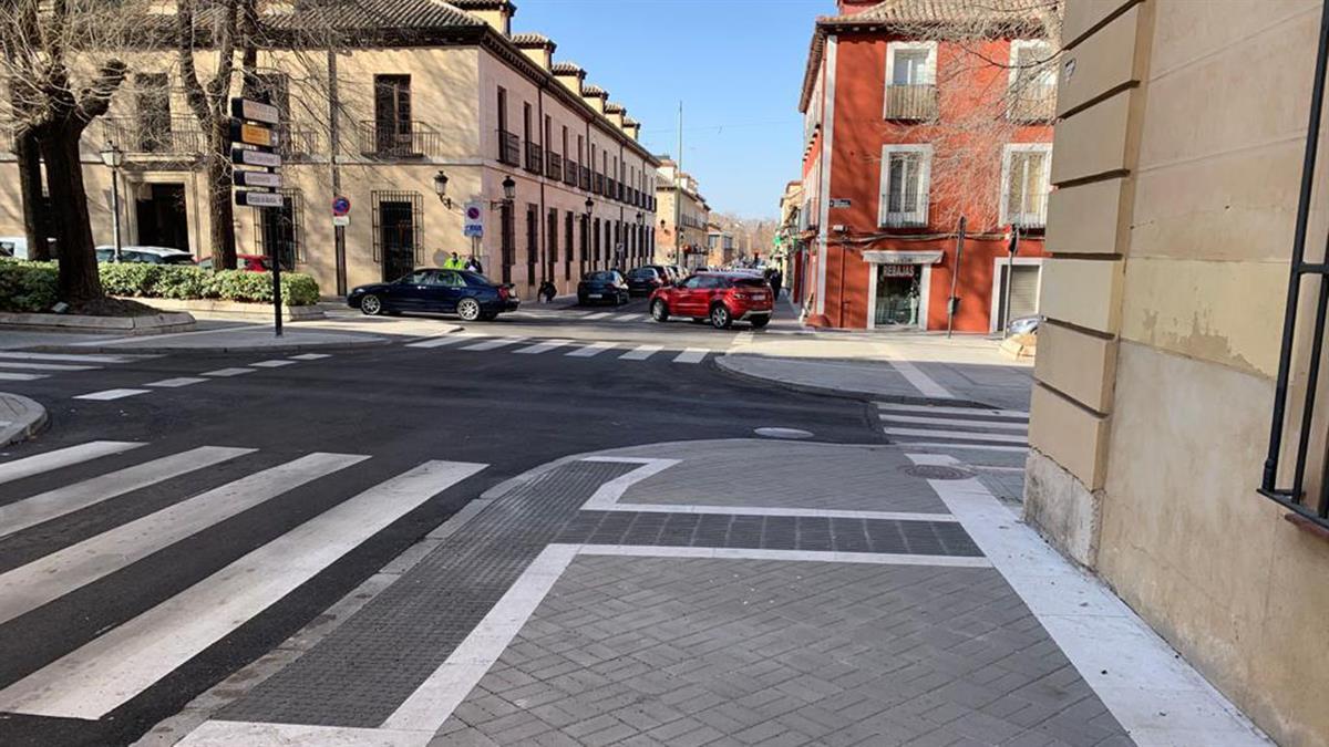 Se han invertido 600.000 euros para adecuar las aceras Este - Oeste
