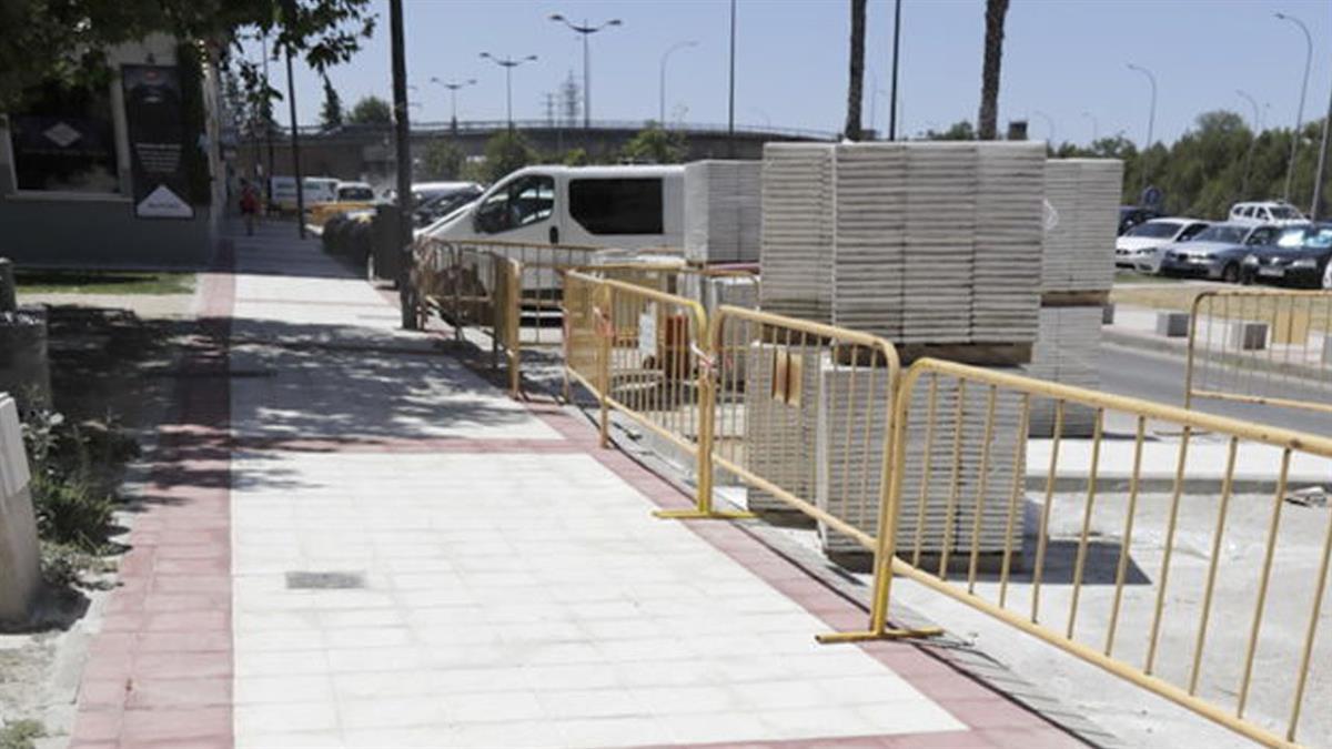 Se está trabajando en el entorno de las calles Ángel Arroyo y Joan Font
