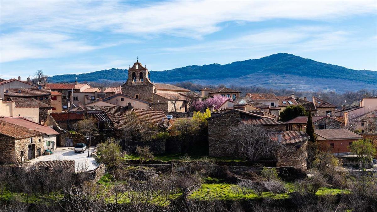 A su vez son los pueblos menos habitados de la Comunidad 