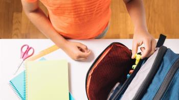 El PSOE critica que PP y VHM presenten como un logro estas becas y oculten que hay una fuerte reducción del presupuesto