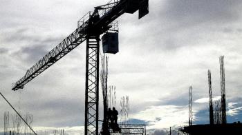 Un informe de FUNCAS identifica los sectores en los que más empleo se creó durante el 2025 