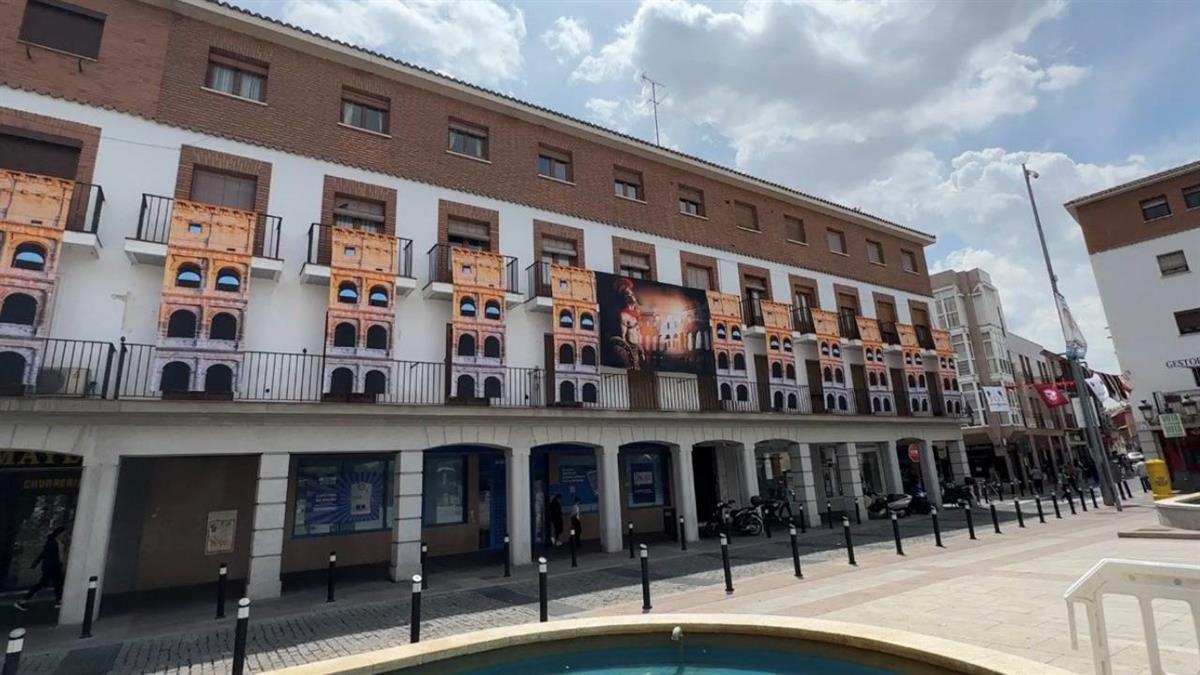 En la Plaza Mayor, calle Hospital y calle Enmedio