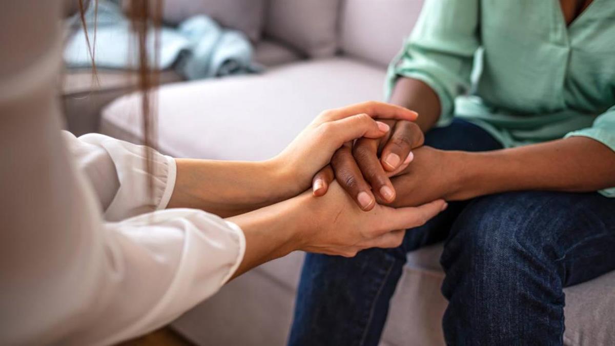 El Escorial celebra el Mes de la Salud Mental a través de dos charlas talleres destinadas a enseñar qué es la Salud Mental, cómo funciona nuestro cerebro y cómo saber cuándo pedir ayuda profesional, con pequeñas pautas de autocuidado y bienestar psicológico