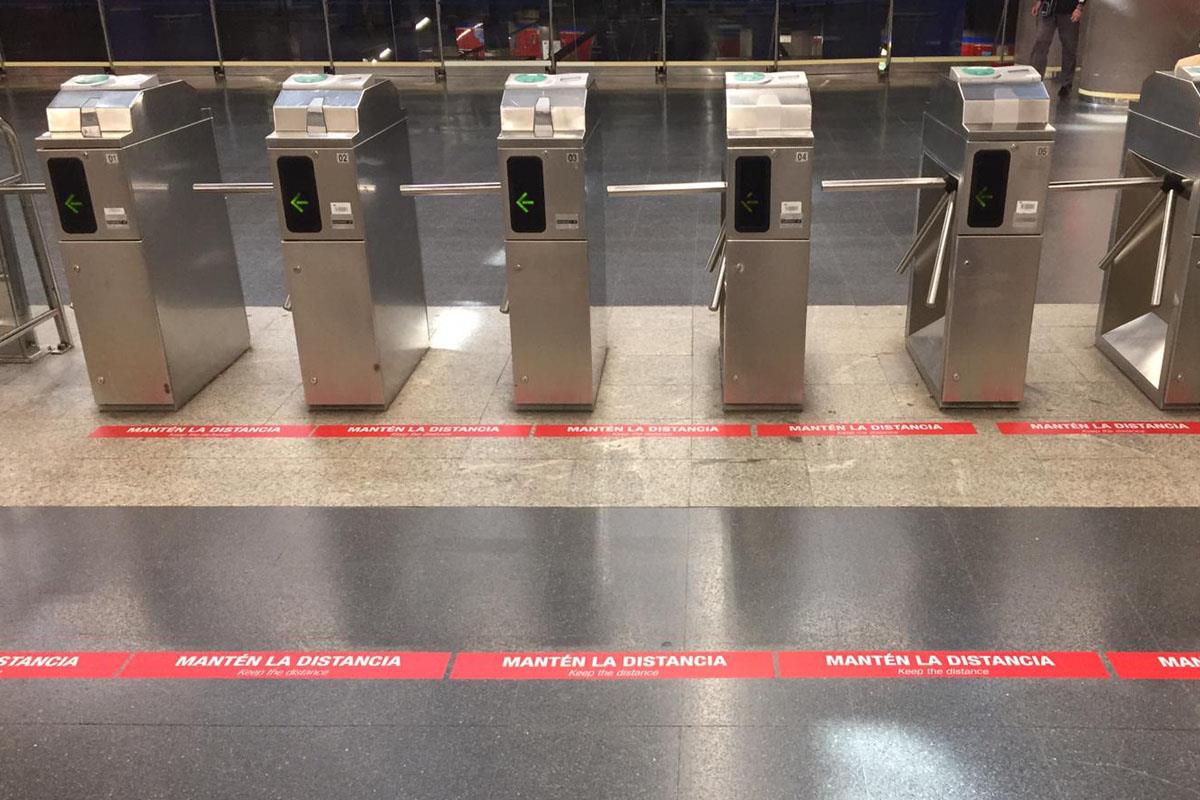 Este sistema limita el acceso cuando se supera el aforo previsto y será ampliado en 148 estaciones