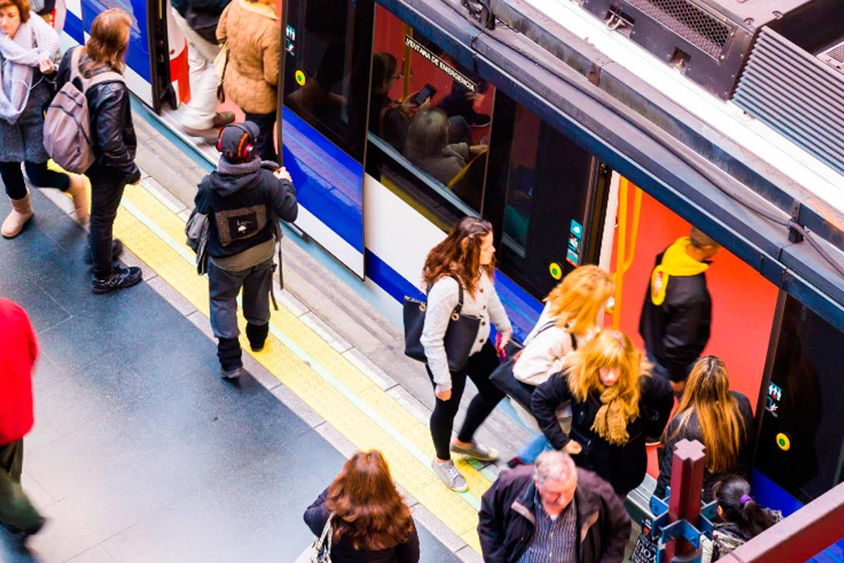 Este viernes el suburbano madrileño alcanzará los 325 convoyes en hora punta