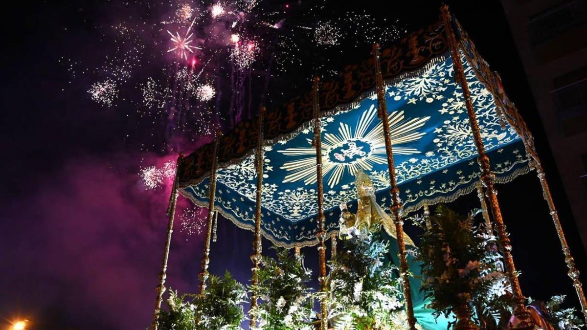 La mayor concentración de ciudadanos en un recorrido por la vía pública de Alcobendas