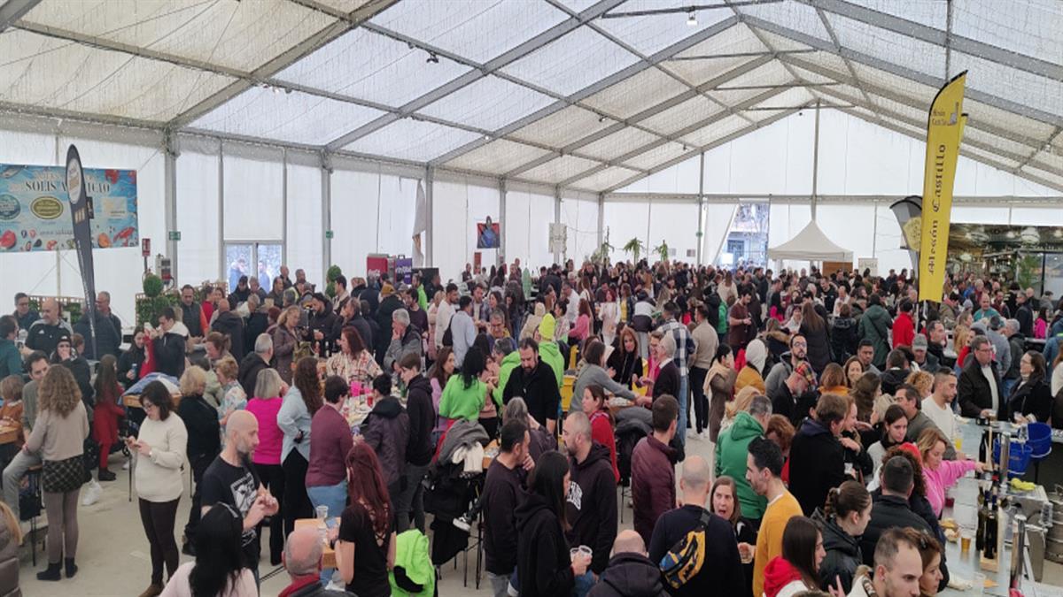 Los vencedores han sido recompensados con premios del patrocinador "Cervezas Alhambra"