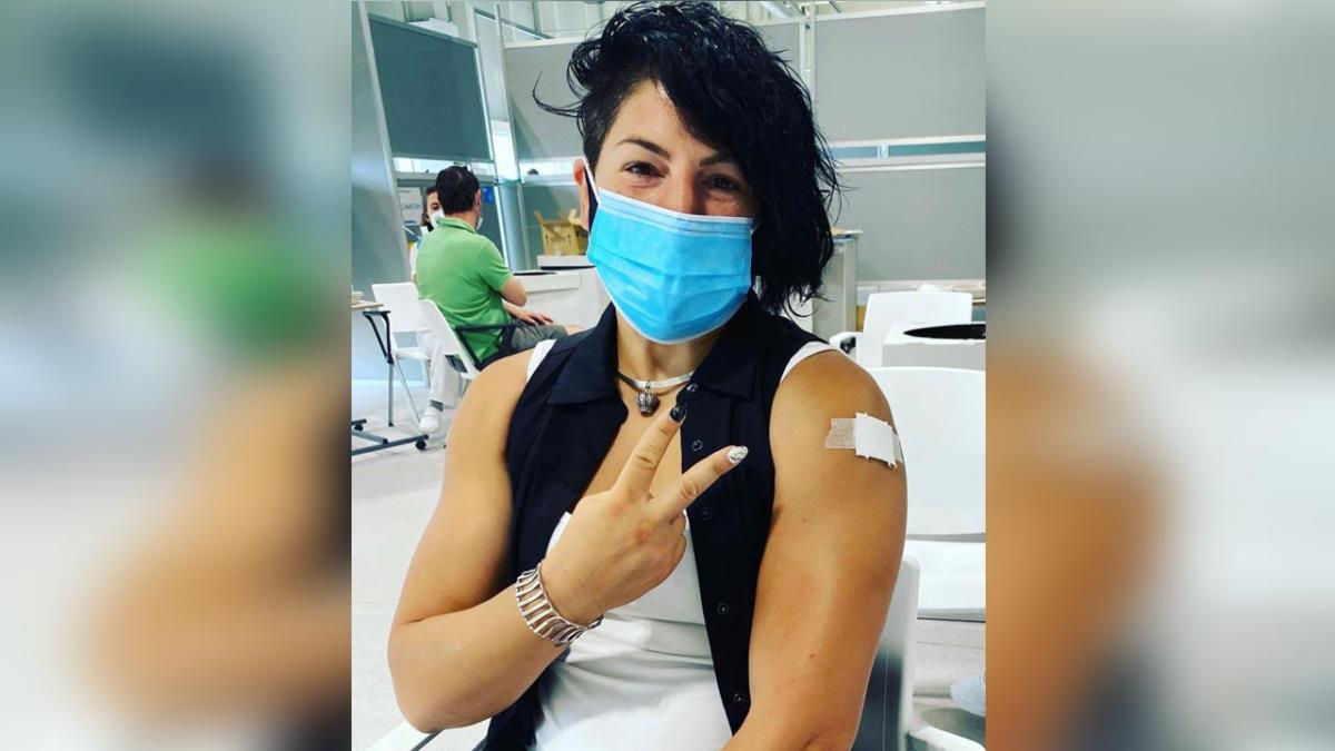 En el Hospital Universitario de Torrejón se vacunaron también el alcalde, el vicealcalde y los tenientes de alcalde. Todos ellos animan a los torrejoneros a hacerlo