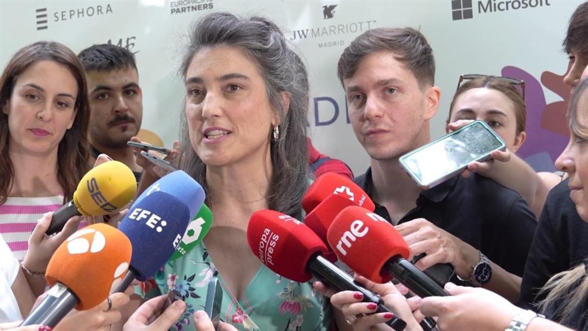 Más Madrid exige la retirada de la campaña del Orgullo 