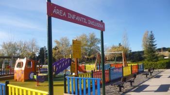 Isabel Pérez acusa al alcalde de ‘sectarista’ por tumbar una moción en la que pedían la mejora de los parques infantiles