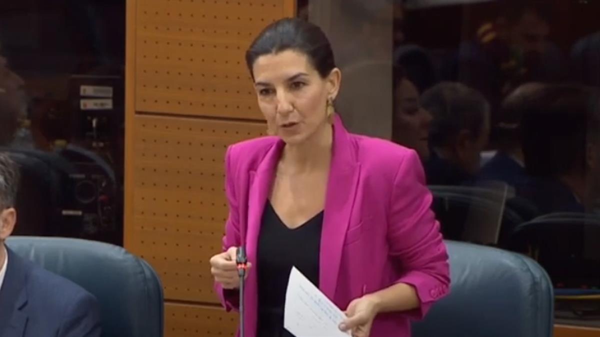 Monasterio acusa a Ayuso de dedicarse "a su industria, que es la de los políticos"