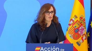 Mónica García acusa a la presidenta de la Comunidad de Madrid de creerse “por encima de la ley”