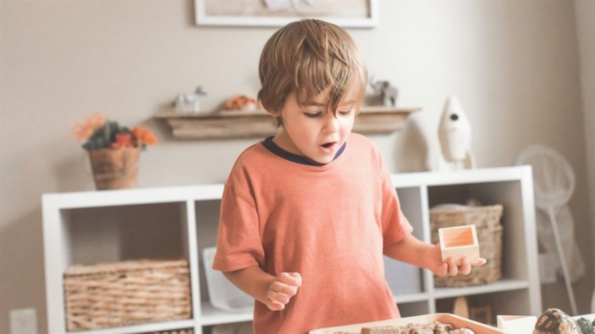 Uno de los enfoques educativos más destacados es el método Montessori, que es conocido por fomentar la independencia, la creatividad y el amor por el aprendizaje desde una edad temprana