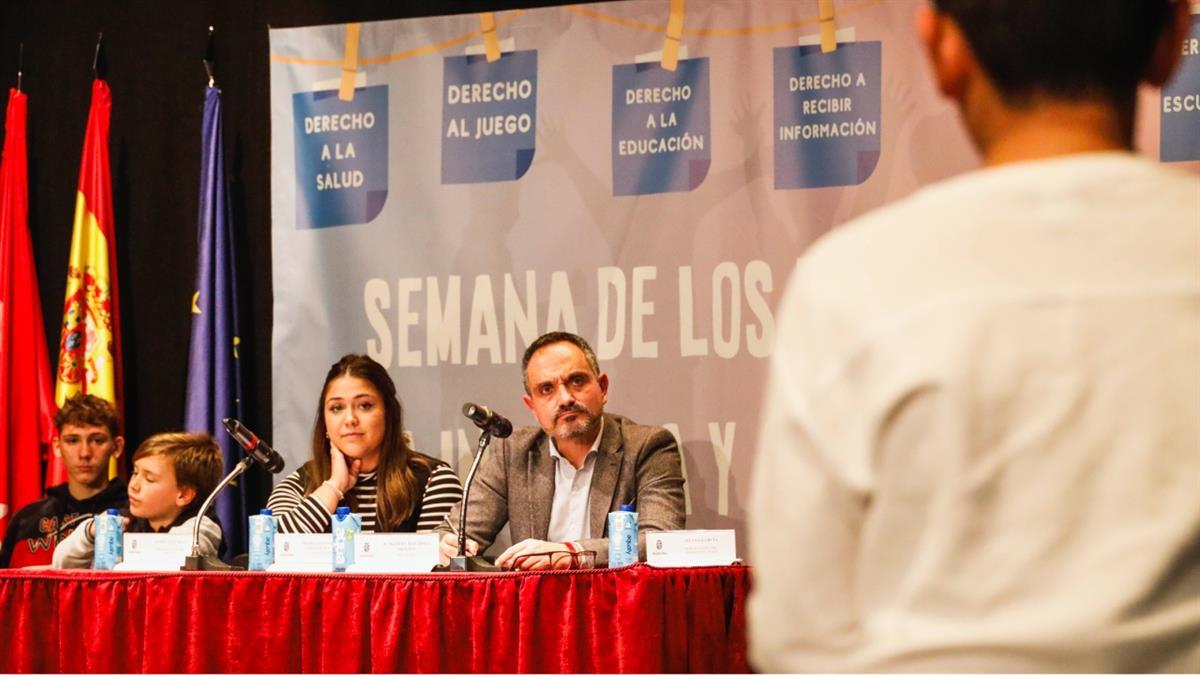 Aterrizan los foros de participación a la localidad 