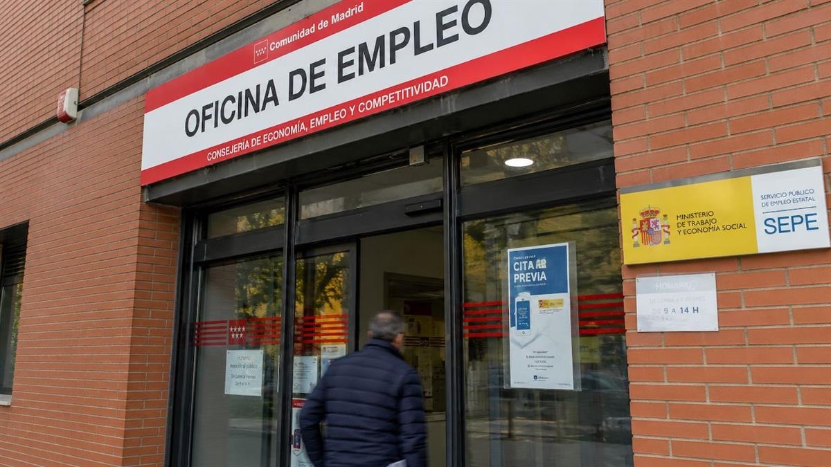 El municipio registra 8.980 desempleados tras reducir el paro en 38 personas durante julio y alcanza su mejor dato de los últimos 20 años